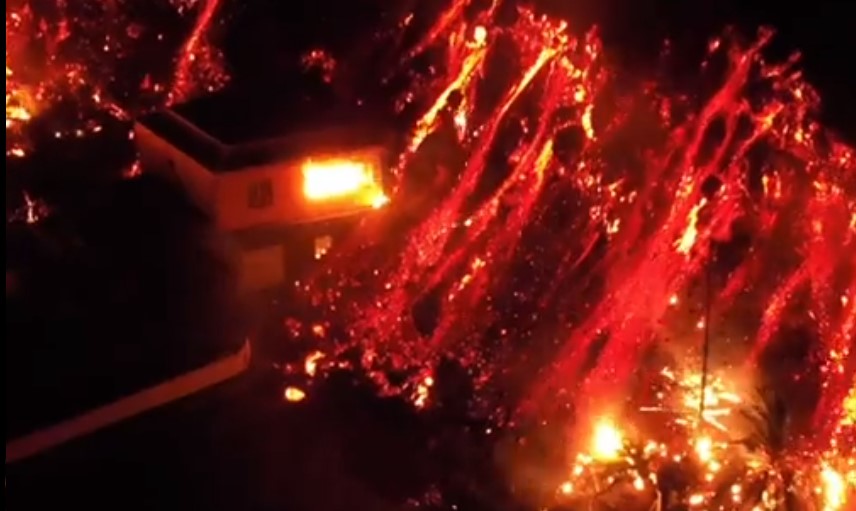 Volcán en Cumbre Vieja de La Palma – A Vista de Drone